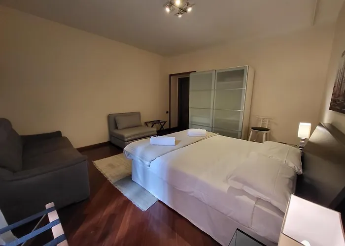 Colosseo Homerents 2 דירה