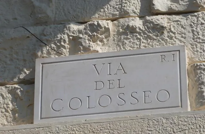 Colosseo Homerents 2 דירה רומא